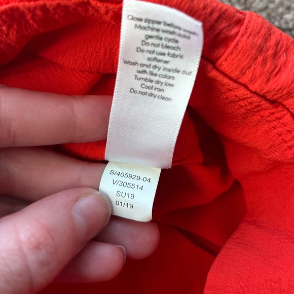 Athleta Trekkie Parachute Shorts Vermillion Red Ripstop Hiking 0 XS - Picture 4 of 7